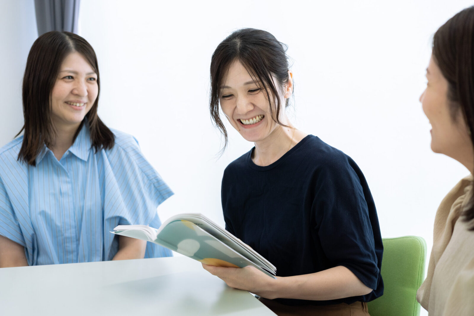 MPの学びについて話すチームメンバー